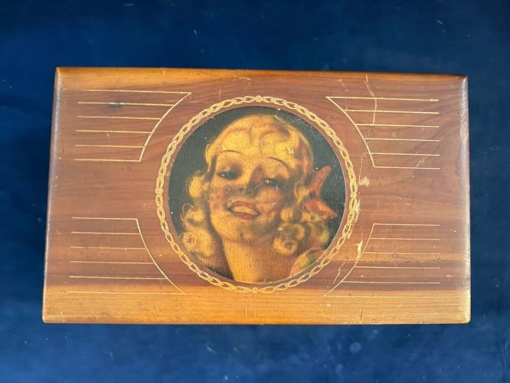 RARE ANTIQUE EUC VINTAGE Sorrento PIN-UP BLONDE Wood JEWELRY Trinket Box